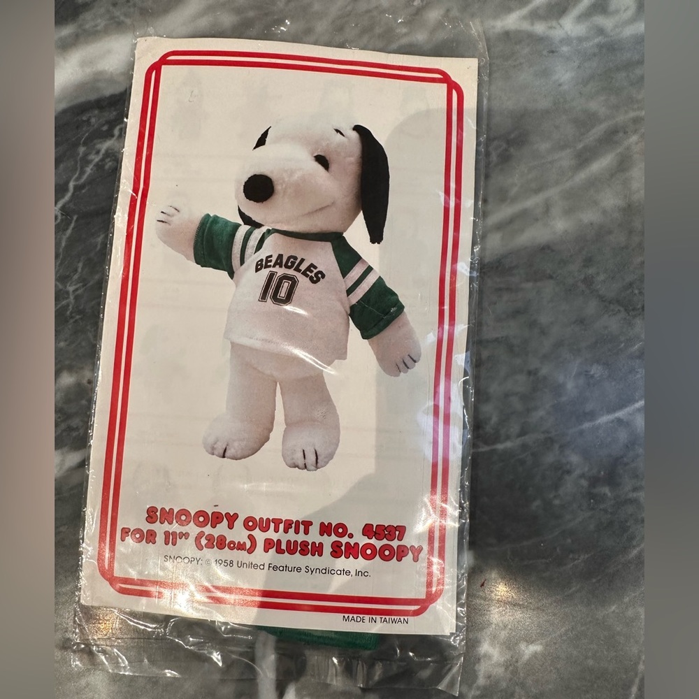 Vintage Snoopy beagle jersey new in package